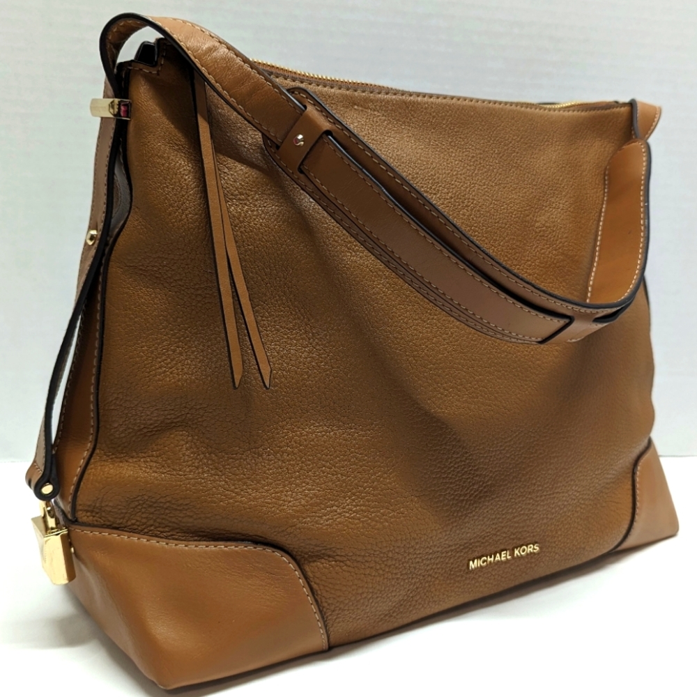 Michael Kors Crosby Pebbled Leather Bag - Every Day Purse - Picture 9 of 15